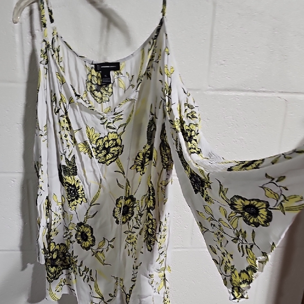 INC International Concepts Cream Asymmetrical Top